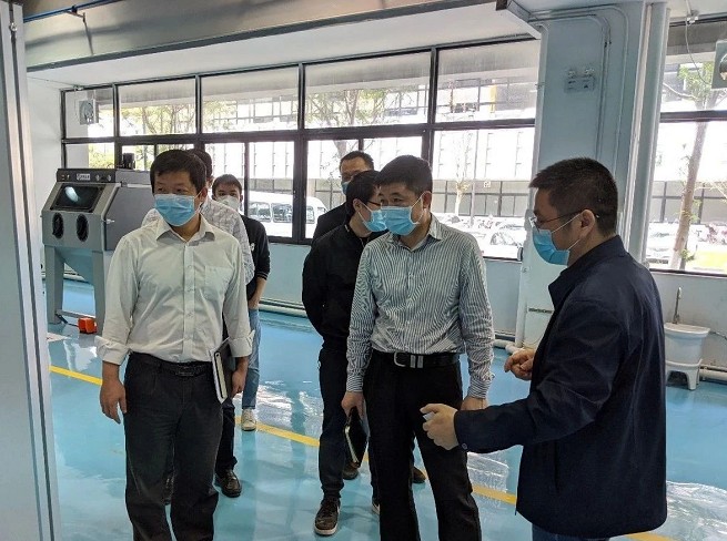 广州市黄埔区副区长刘石一行调研广州赛隆增材制造有限责任公司
