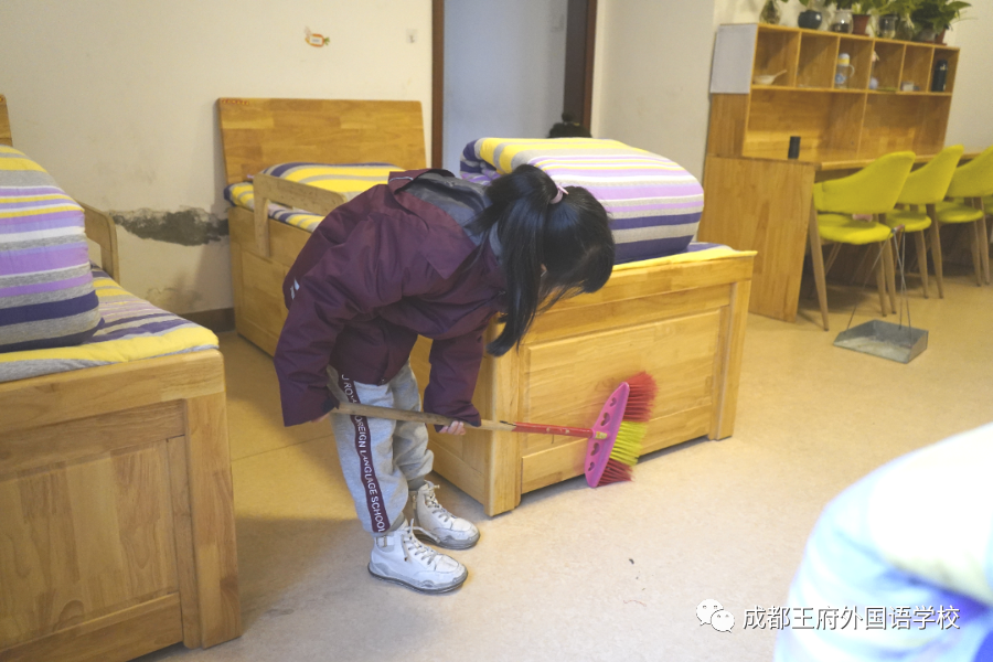 学会感恩，与爱同行——成都王府开展感恩系列活动