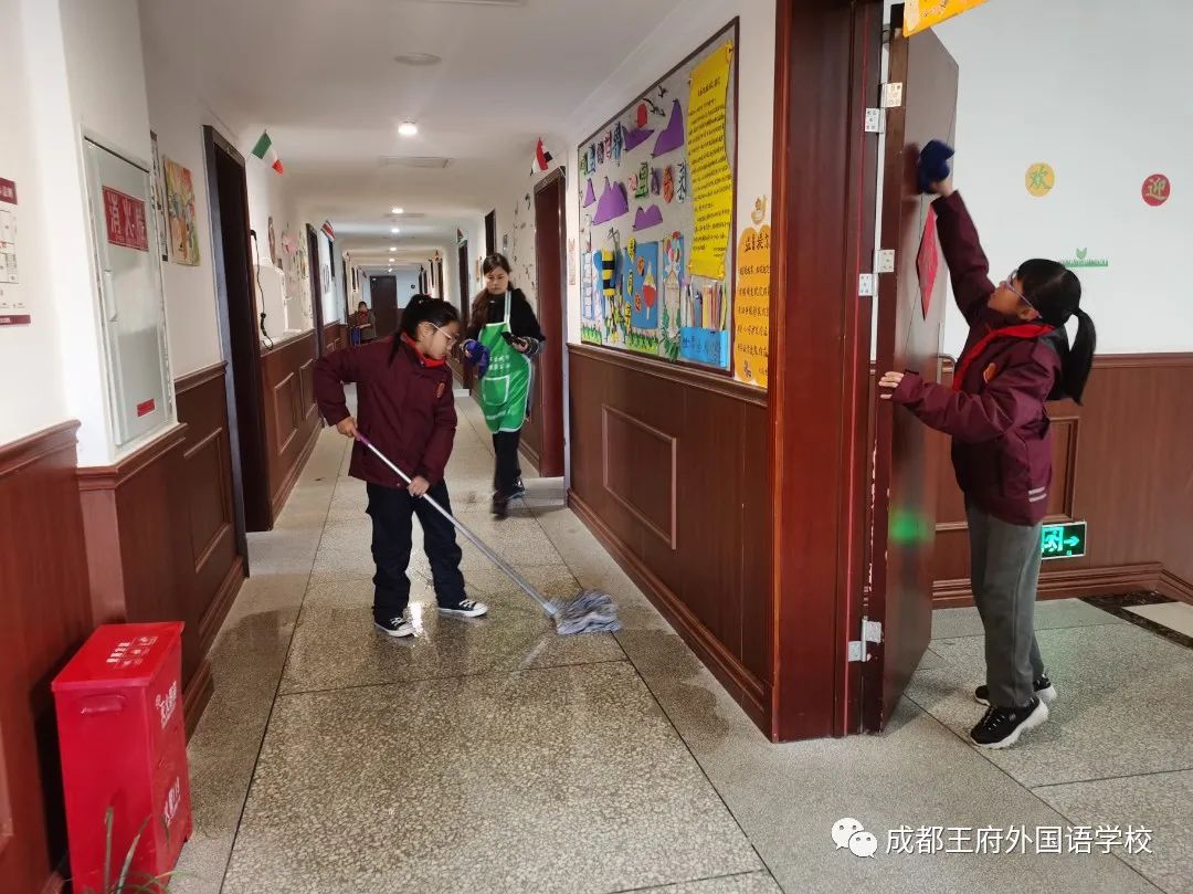 学会感恩，与爱同行——成都王府开展感恩系列活动
