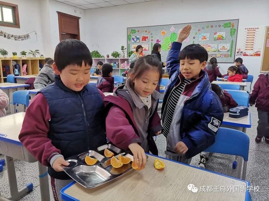 学会感恩，与爱同行——成都王府开展感恩系列活动