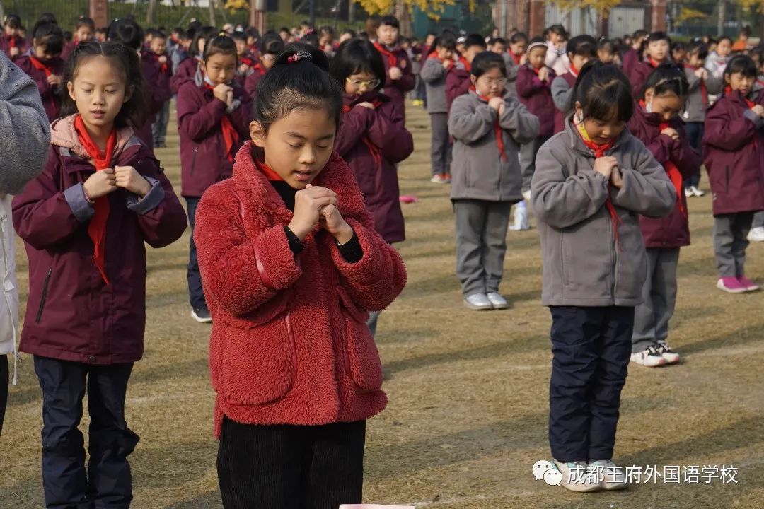 学会感恩，与爱同行——成都王府开展感恩系列活动