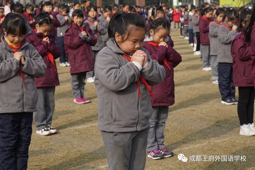 学会感恩，与爱同行——成都王府开展感恩系列活动