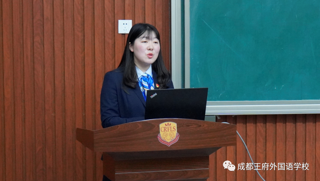 冬日渐寒，王府向暖——成都王府举行12月校长早茶会活动 成都王府外国语学校 2021-12-14 17:17 图片           成都王府外国语学校在管小波校长的带领下一直坚持家校合作的信念，认