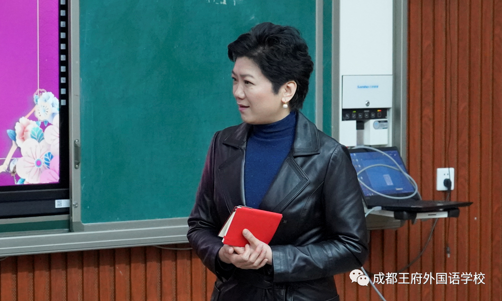 冬日渐寒，王府向暖——成都王府举行12月校长早茶会活动 成都王府外国语学校 2021-12-14 17:17 图片           成都王府外国语学校在管小波校长的带领下一直坚持家校合作的信念，认