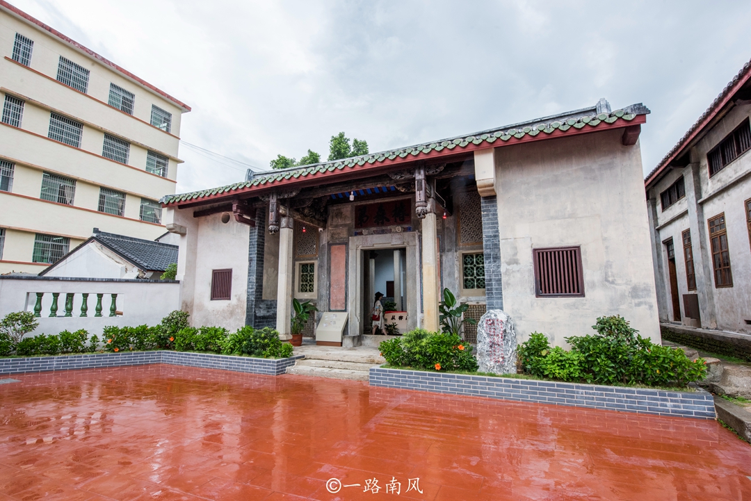 中山大学创始人的故居,位于广东梅州,古朴典雅,堪称“豪宅” 中山大学创始人的故居,位于广东梅州,古朴典雅,堪称“豪宅”