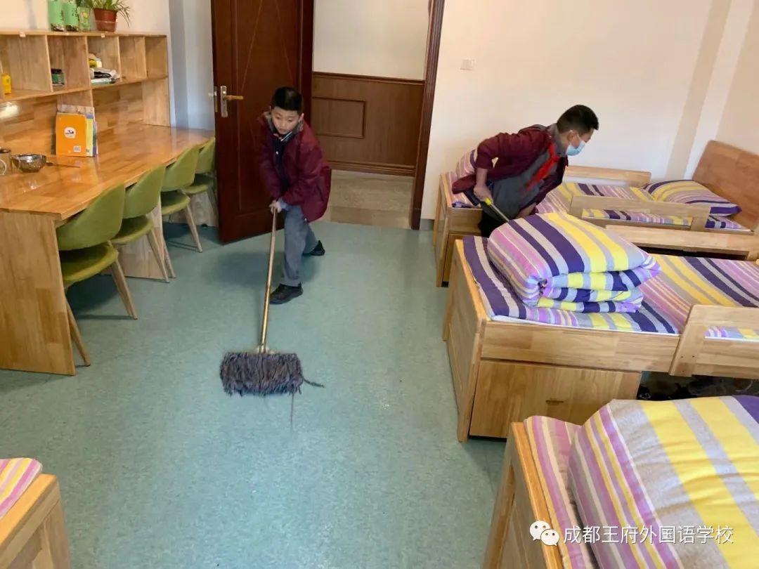 内务整理展风采，“小鬼当家”我能行——成都王府举办第三届内务整理比赛活动