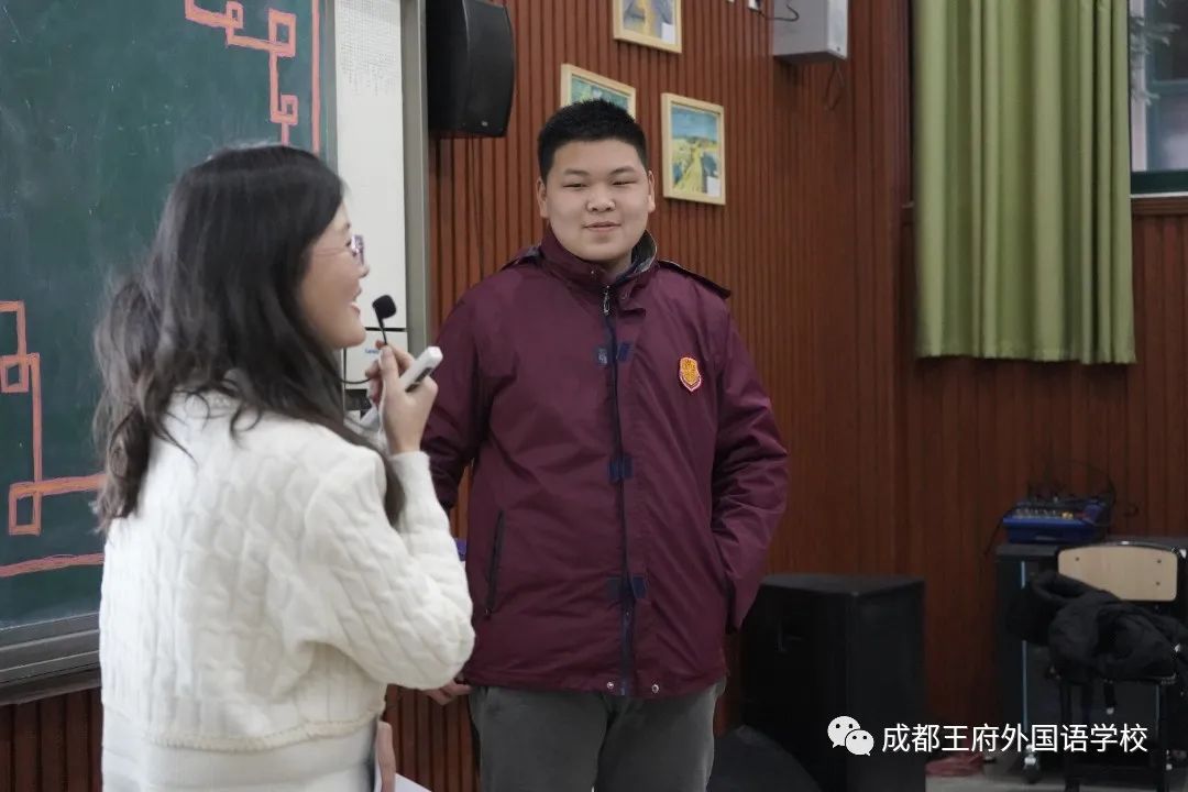 关照情绪，关爱心窗——成都王府外国语学校开展九年级团体心理辅导活动