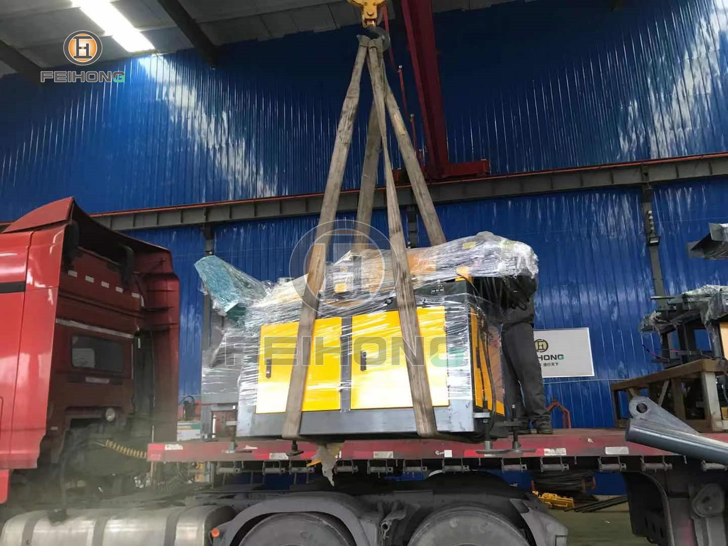 喜訊！飛宏助力中鐵八局川藏線4套智能鋼筋加工設備裝車完畢，順利發(fā)出