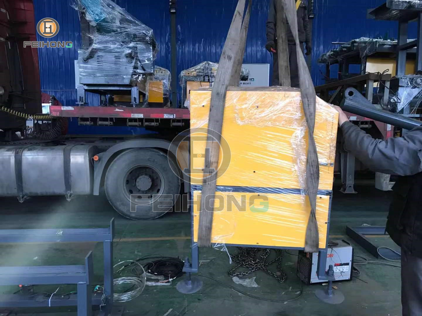 喜訊！飛宏助力中鐵八局川藏線4套智能鋼筋加工設備裝車完畢，順利發(fā)出