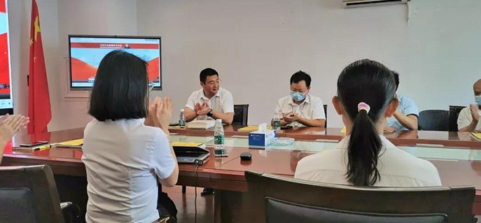 百年辉煌路，奋进正当时