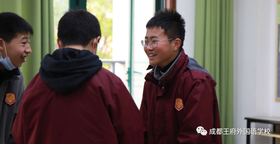 搭乘王府春天的列车，驶向幸福的未来——成都王府2022春季开学报到