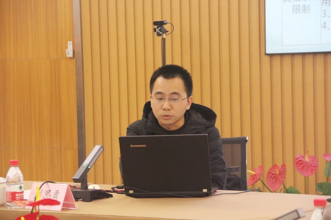 深化“放管服”改革,优化营商环境|税收政策宣讲暨企业代表座谈会在曙光产业园召开 深化“放管服”改革,优化营商环境|税收政策宣讲暨企业代表座谈会在曙光产业园召开