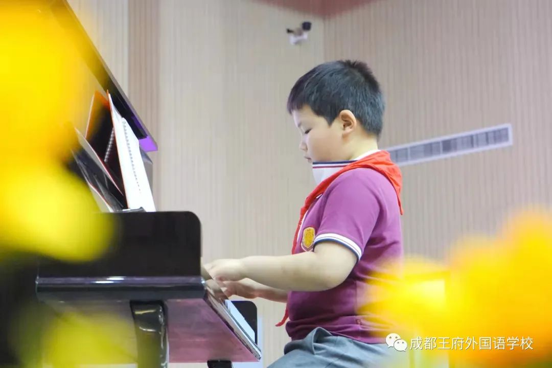 王府春之声，旋律响校园——成都王府外国语学校个人独奏音乐会圆满落幕