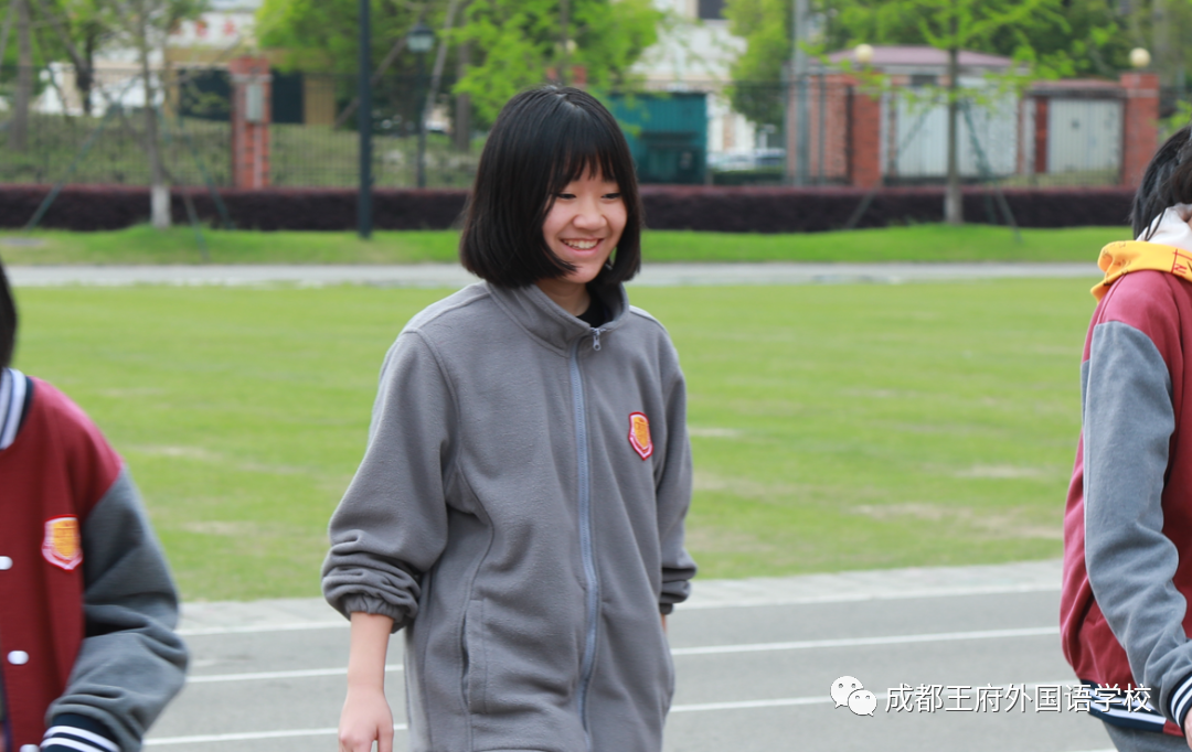 眼里有光，心中有爱——成都王府微笑月