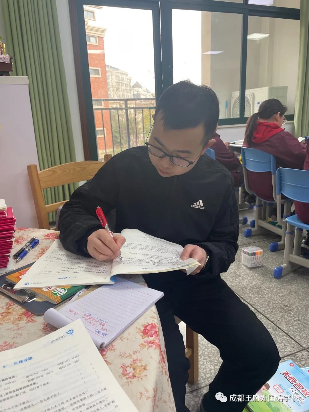 扶贫扶智大凉山，成都王府在行动——西昌幼专师范生实习感悟篇（一）