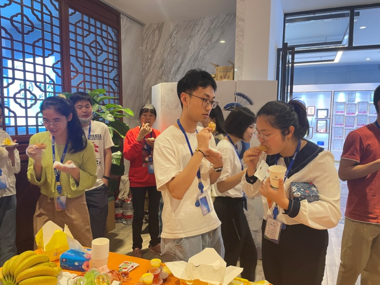 與你相伴|廣州新濟藥業(yè)舉行 2022年第一季度員工生日會 與你相伴|廣州新濟藥業(yè)舉行 2022年第一季度員工生日會