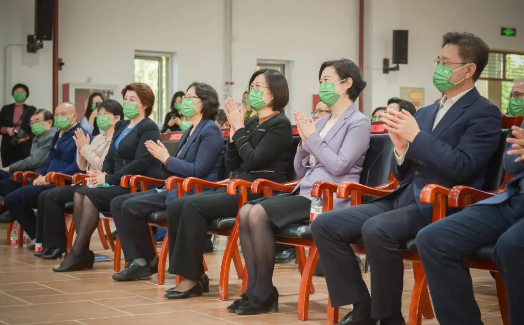 热烈祝贺：青苗教育新理想在青山秀水的怀柔再出发！