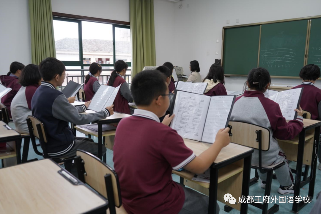 王府最美四月天，人生繁花竞自开|亲爱的家长，请您查收4月校长来信