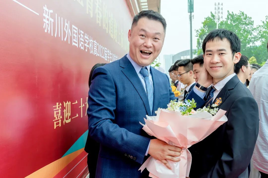 十八而志：在青春的道路上奋力奔跑