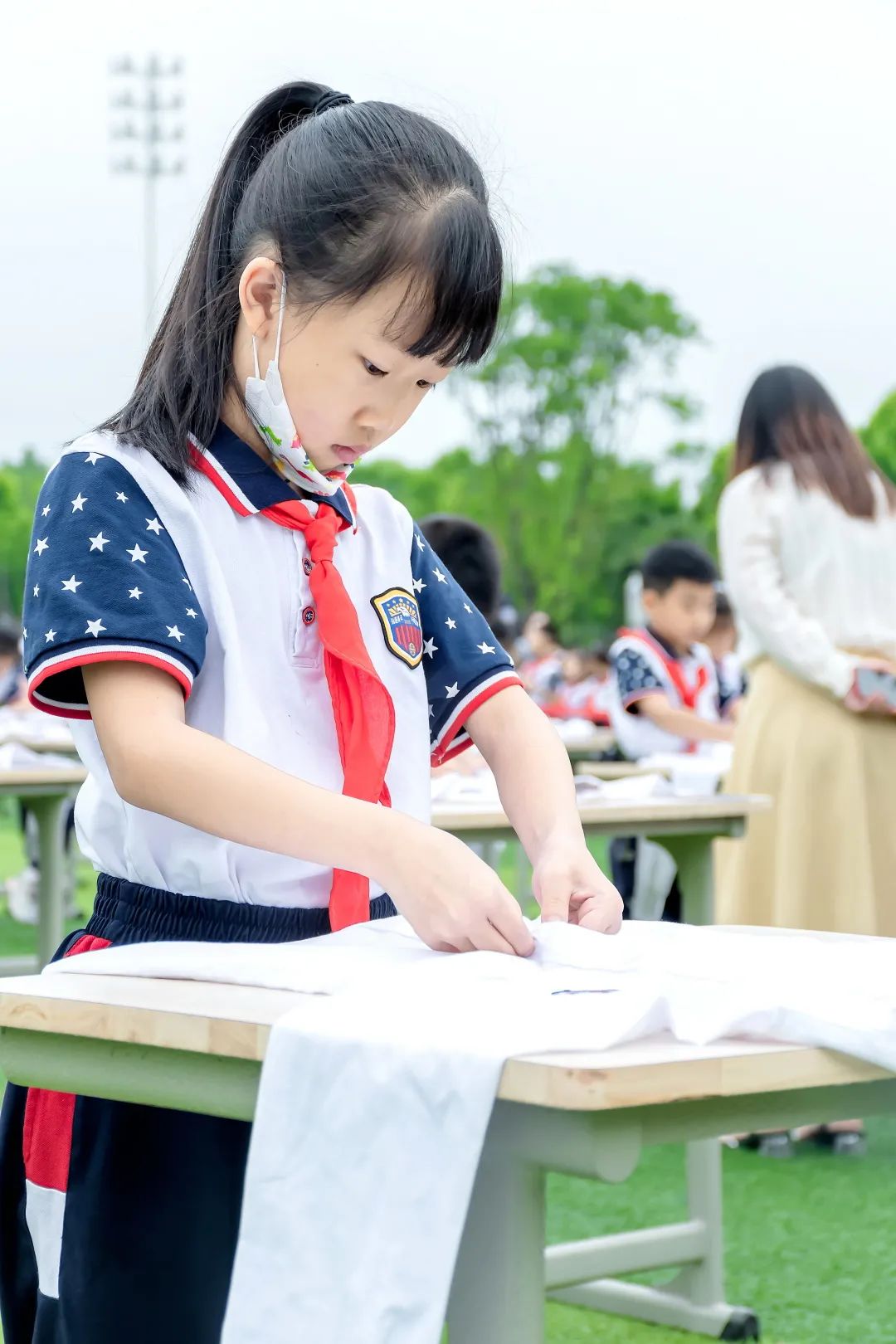 相信,将来的新川娃一定能生存,会生活。 相信,将来的新川娃一定能生存,会生活。
