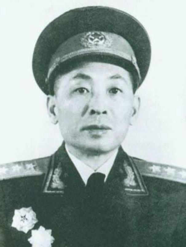 1989年开国上将叶飞访问菲律宾,临行前报告:希望回乡为父母扫墓 1989年开国上将叶飞访问菲律宾,临行前报告:希望回乡为父母扫墓