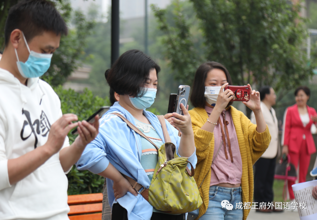 初夏蔷薇飘香，王府少年成长——成都王府小学部家长开放日