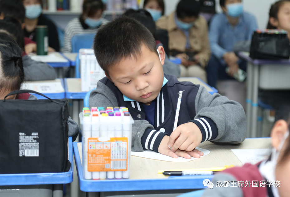 初夏蔷薇飘香，王府少年成长——成都王府小学部家长开放日