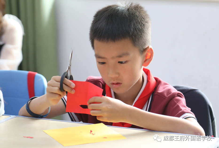 初夏蔷薇飘香，王府少年成长——成都王府小学部家长开放日
