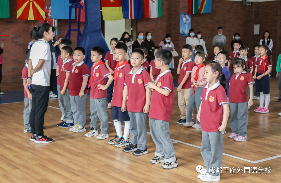 初夏蔷薇飘香，王府少年成长——成都王府小学部家长开放日