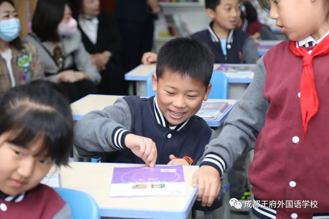 初夏蔷薇飘香，王府少年成长——成都王府小学部家长开放日