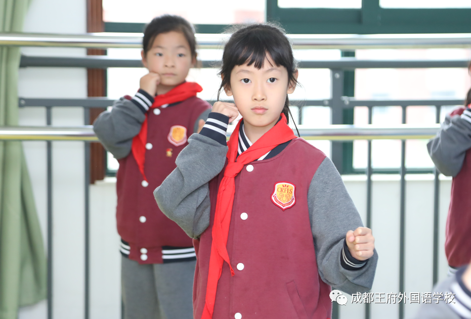 初夏蔷薇飘香，王府少年成长——成都王府小学部家长开放日