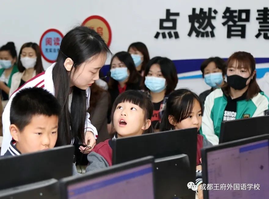 初夏蔷薇飘香，王府少年成长——成都王府小学部家长开放日