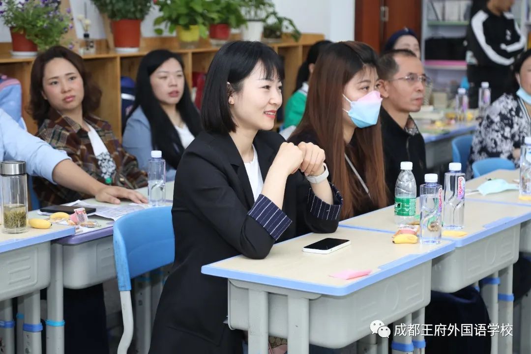 初夏蔷薇飘香，王府少年成长——成都王府小学部家长开放日