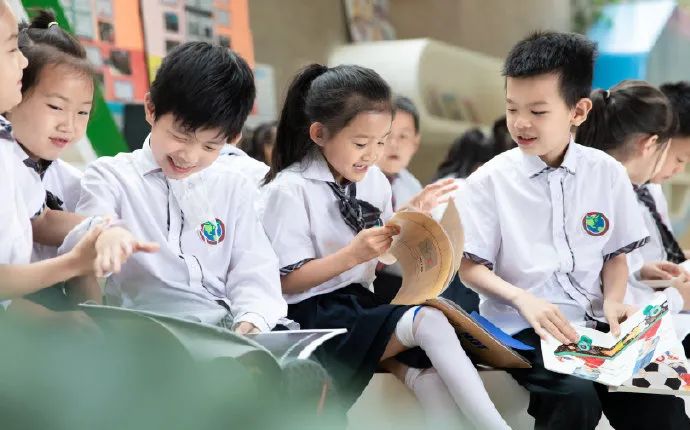 莫铭翰总裁新学期致辞:向着崭新未来再出发!A Wonderful 2021 Ahead 莫铭翰总裁新学期致辞:向着崭新未来再出发!A Wonderful 2021 Ahead