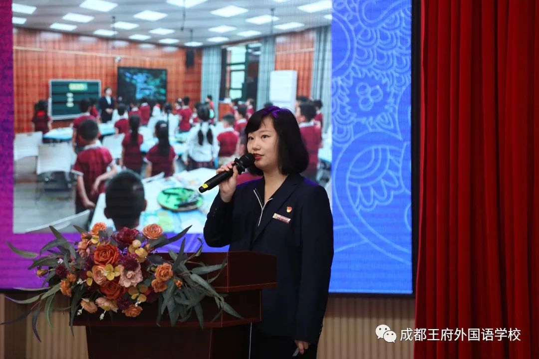 栀子飘香，因爱相聚——成都王府外国语学校召开五月校长早茶会