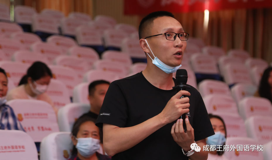 栀子飘香，因爱相聚——成都王府外国语学校召开五月校长早茶会