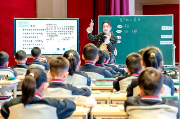 唯有深耕,方能精进——小学部第三届“蓝花楹”杯青年教师教学大赛 唯有深耕,方能精进——小学部第三届“蓝花楹”杯青年教师教学大赛