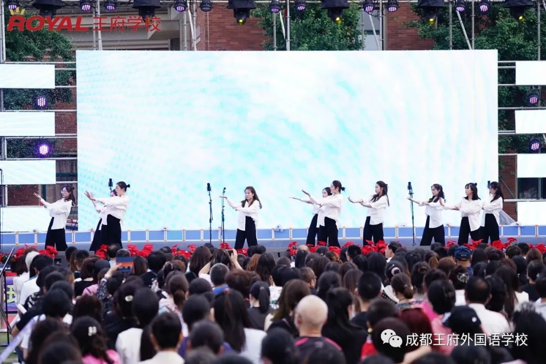 夏夜星光璀璨，王府歌声飞扬——成都王府2022庆六一中英文合唱展演
