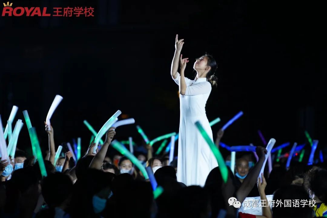 夏夜星光璀璨，王府歌声飞扬——成都王府2022庆六一中英文合唱展演