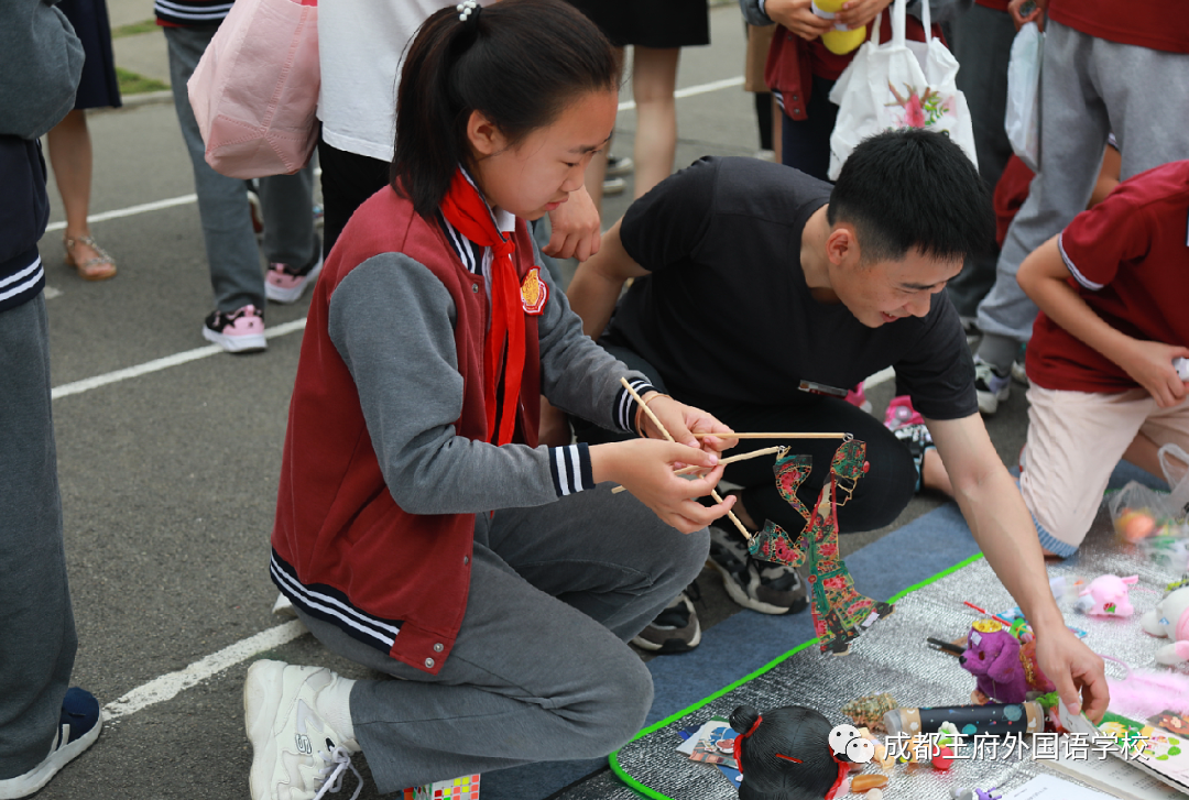 跳蚤小市场，快乐大成长——成都王府举行欢乐六一跳蚤市场活动