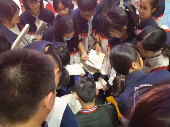 看到他们眼里有光,就相信这一代孩子有希望 看到他们眼里有光,就相信这一代孩子有希望