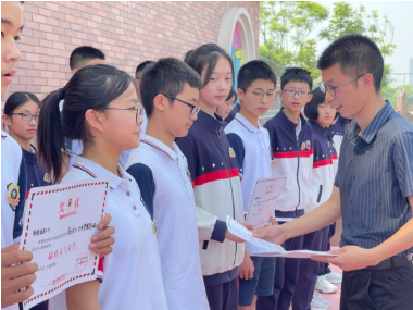 努力成长,让我的青春变得更闪亮 努力成长,让我的青春变得更闪亮