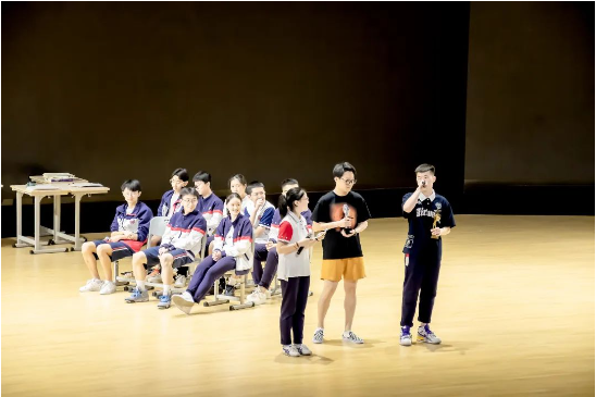 以爱为名·奋勇前进 | 看同学们如何用一场心理情景剧,带我们一起去体验多彩人生 以爱为名·奋勇前进 | 看同学们如何用一场心理情景剧,带我们一起去体验多彩人生