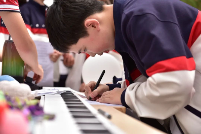 我有小行动，爱国大能量—新川外国语学校“情系中秋，欢度国庆”系列活动