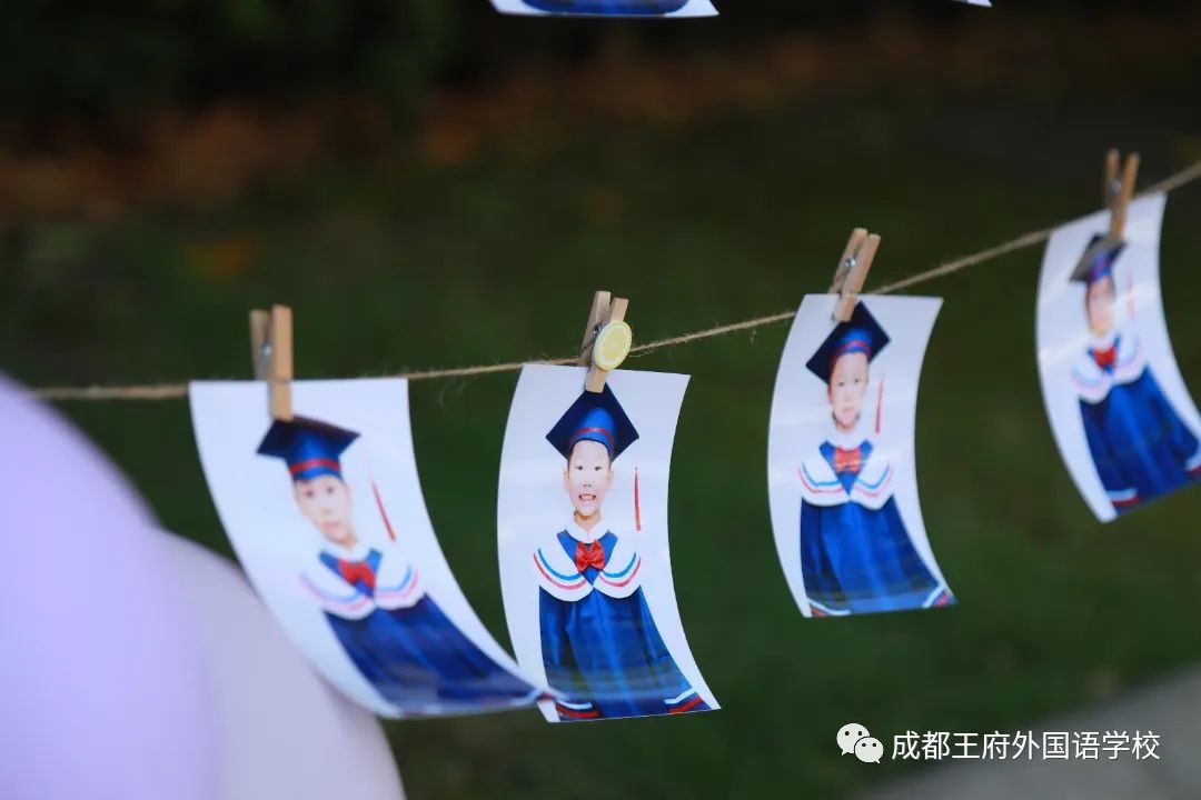 感恩王府，与爱同行——成都王府外国语学校2022届衔接班学生毕业典礼