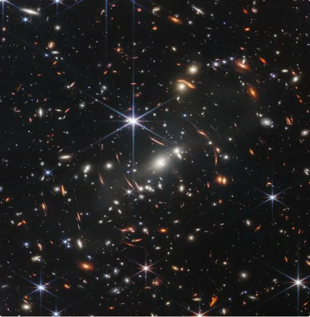宇宙有多大?距地球150万公里韦伯望远镜传来的5张照片,让人深思 宇宙有多大?距地球150万公里韦伯望远镜传来的5张照片,让人深思