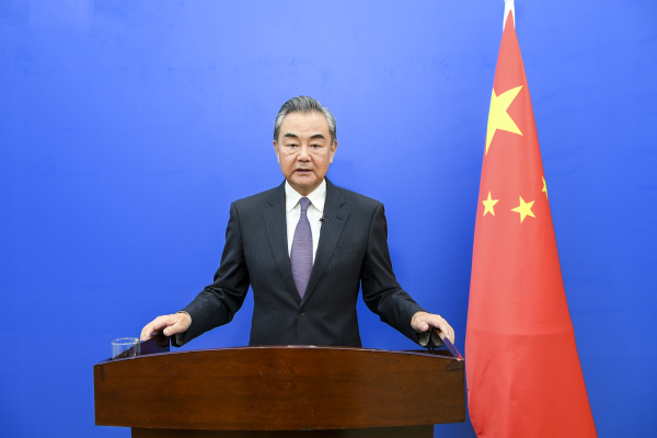 王毅正告个别南海域外大国:“如为捣乱破坏而来,请你们离开!” 王毅正告个别南海域外大国:“如为捣乱破坏而来,请你们离开!”