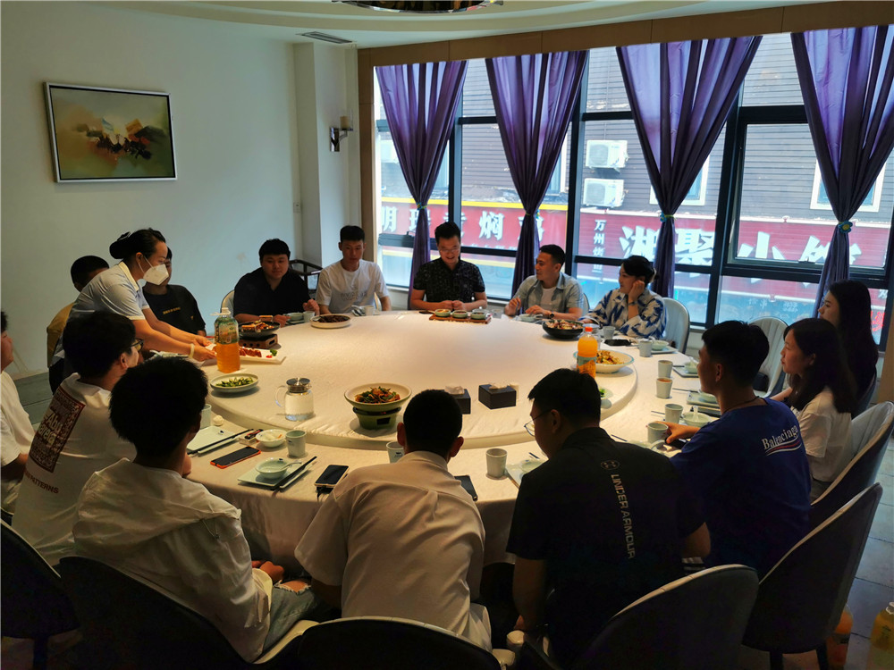 中迅達(dá)裝飾工程集團(tuán) 2023屆應(yīng)屆畢業(yè)生交流座談會