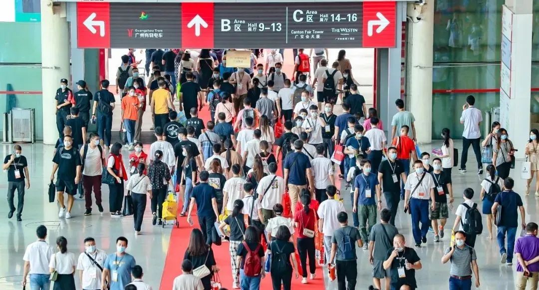 光亚展｜铭濠科技视频玻璃闪耀全场