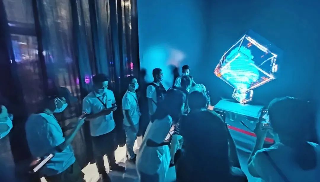 光亚展｜铭濠科技视频玻璃闪耀全场